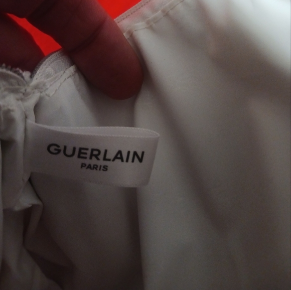 Guerlain Paris makeup pouch - Picture 4 of 6